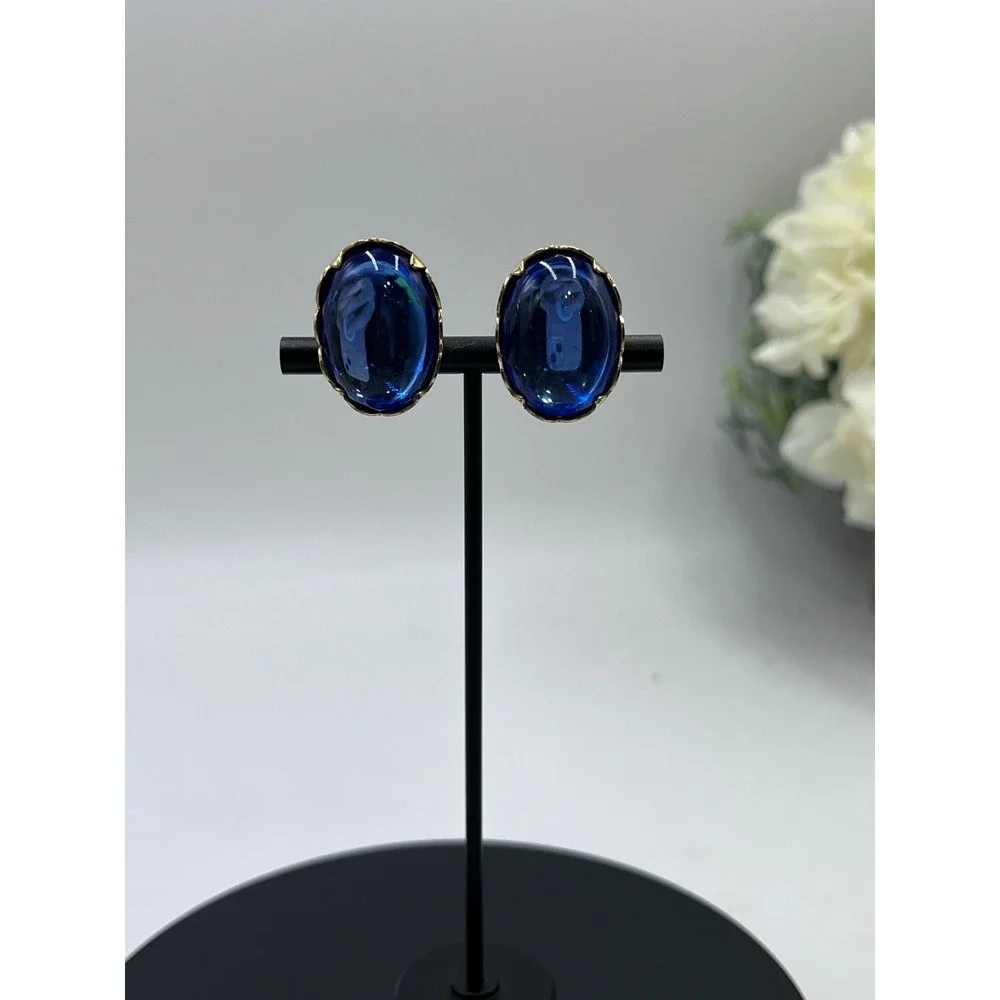 Emmons Vintage Cobalt Blue Oval Cabochon Gold Tone Scallop Clip Earrings
